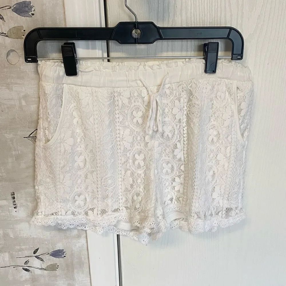 Maurices Lace croquet Boho shorts